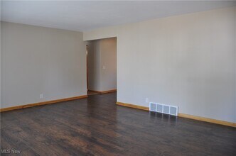 505 Hillcrest Ave NW in North Canton, OH - Building Photo - Building Photo