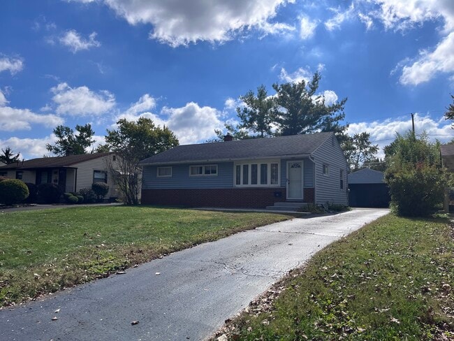 property at 2483 Shrewsbury Rd