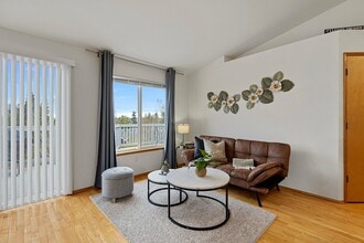 7708 81st Pl NE in Marysville, WA - Building Photo - Building Photo