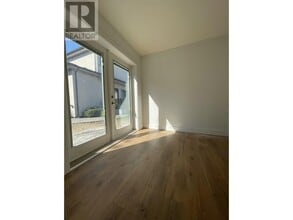 625-625 W 53rd Ave in Vancouver, BC - Building Photo - Building Photo