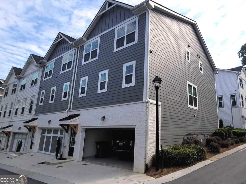 1191 Fallaw Ct in Atlanta, GA - Building Photo