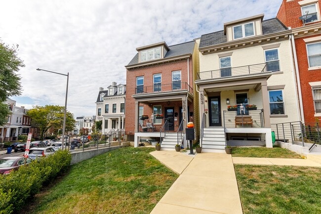 property at 503 1/2 Park Rd NW