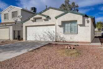 3534 E Via Fernando Ave in Las Vegas, NV - Building Photo - Building Photo