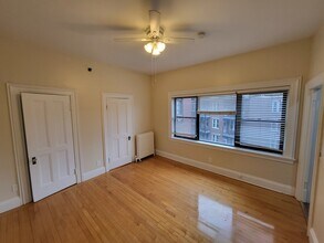 1476 Beacon St, Unit 46 in Brookline, MA - Building Photo - Building Photo