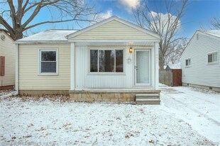 6027 Wilmer St in Westland, MI - Building Photo