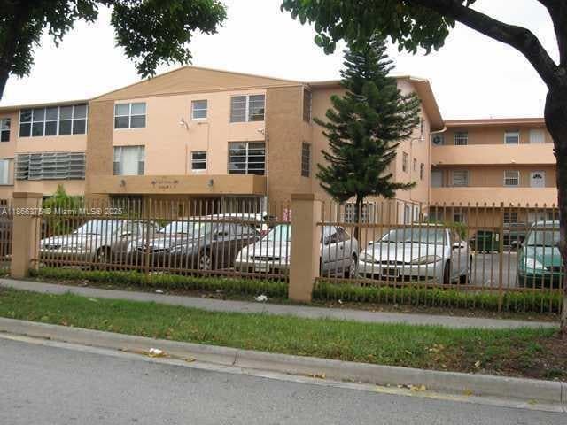 property at 120 Royal Palm Rd