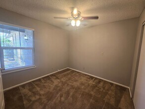 1201 Passion Flower Cir in Las Vegas, NV - Building Photo - Building Photo