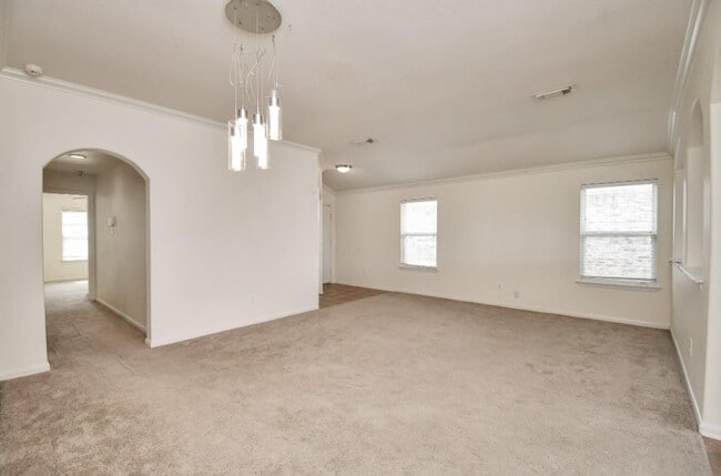 12818 Schiller Park Ln in Houston, TX - Foto de edificio - Building Photo