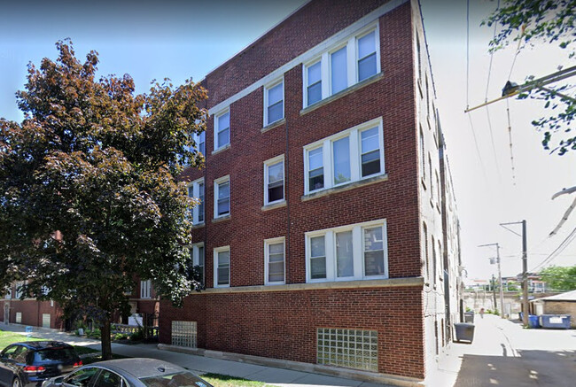 property at 6571 N Lakewood Ave