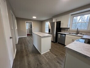 504 Overton Dr in Clarksville, TN - Building Photo - Building Photo