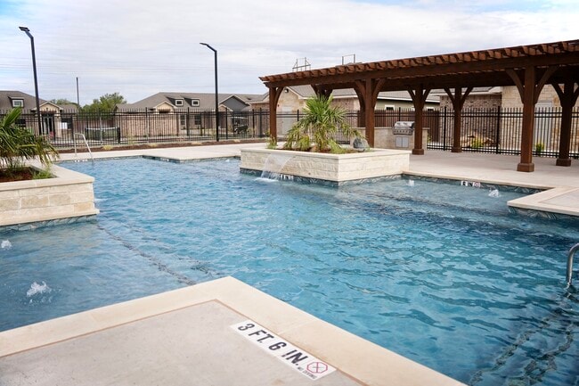 The Hartley in Lubbock, TX - Foto de edificio - Building Photo