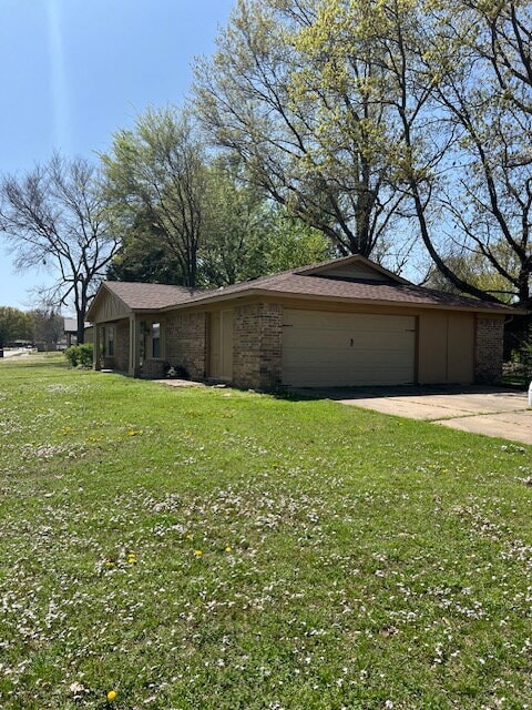 8600 S 35th Terrace in Fort Smith, AR - Foto de edificio - Building Photo