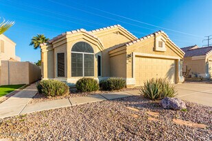 525 N Val Vista Dr in Mesa, AZ - Building Photo