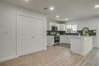 7512 Marrs Dr in Fort Worth, TX - Building Photo - Building Photo