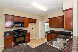 9243 Palmerson Dr in Antelope, CA - Building Photo - Building Photo