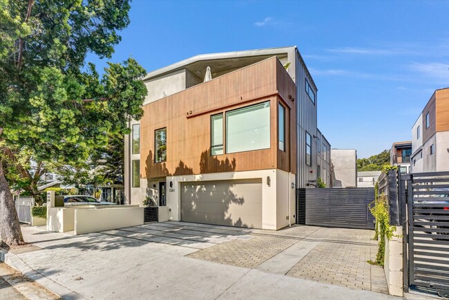 1343 Seward St in Los Angeles, CA - Building Photo - Building Photo