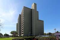 Huntington Gardens in Huntington Beach, CA - Foto de edificio - Building Photo