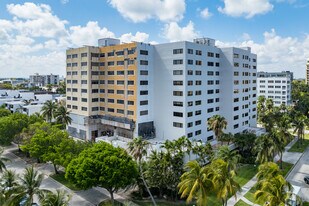 Bahia Mar Condo in Key Biscayne, FL - Building Photo