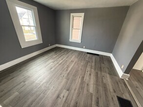 1507 Stark Ave SW in Canton, OH - Building Photo - Building Photo