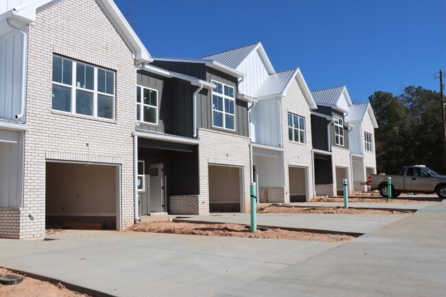 property at 4007 Hidden Crossing Ln