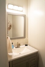 10011 Chiana Cir, Unit 10011 in Ft. Myers, FL - Foto de edificio - Building Photo