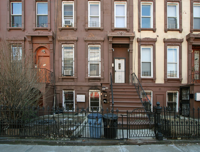 804 Lafayette Ave in Brooklyn, NY - Building Photo - Building Photo