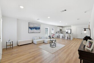 22346 Curly Maple Dr in New Caney, TX - Building Photo - Building Photo