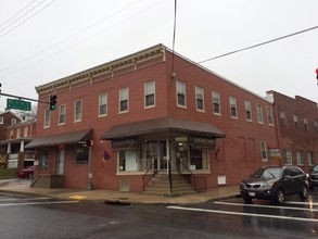 Towne Square Flats in Westminster, MD - Foto de edificio - Building Photo