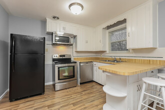 147 Keith Dr in Clarksville, TN - Building Photo - Building Photo