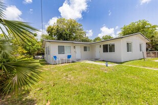 2921 NW 11th St in Fort Lauderdale, FL - Building Photo