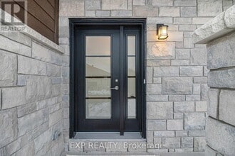 914 Chablis Cres in Embrun, ON - Building Photo - Building Photo