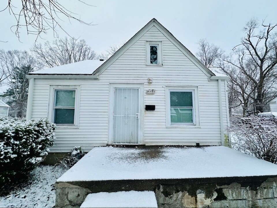 13543 Faust Ave in Detroit, MI - Building Photo