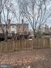 7814 Solomon Seal Dr in West Springfield, VA - Building Photo - Building Photo