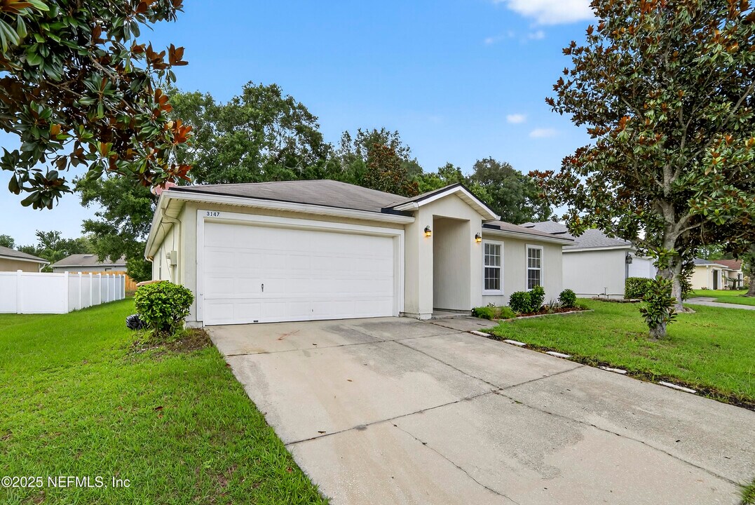 3147 Sedona Trail in Jacksonville, FL - Building Photo