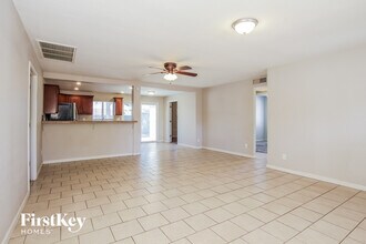 2907 E Michelle Dr in Phoenix, AZ - Building Photo - Building Photo