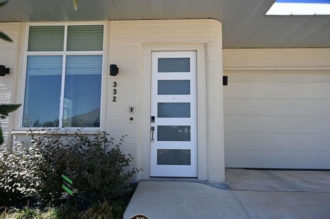 332 Blue Blaze Trl in Georgetown, TX - Building Photo - Building Photo