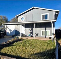 527-32 1/8 32 1/8 Rd in Grand Junction, CO - Building Photo