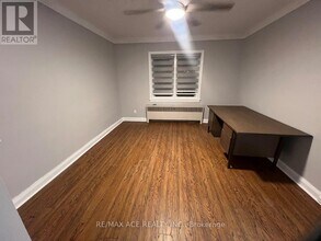 21 Towpath Street in Thorold, ON - Building Photo - Building Photo