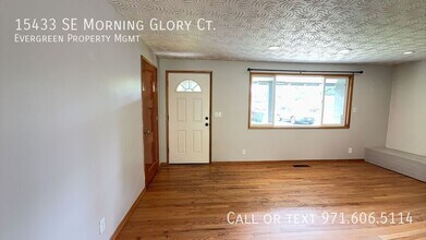 15433 SE Morning Glory Ct in Milwaukie, OR - Building Photo - Building Photo