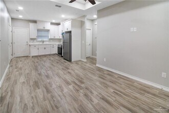 2813 E Israel Ave in Alton, TX - Building Photo - Building Photo