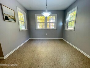 4023 Tanglewood Dr in Floyds Knobs, IN - Building Photo - Building Photo