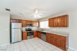 6825 Appomattox Dr in North Port, FL - Building Photo - Building Photo