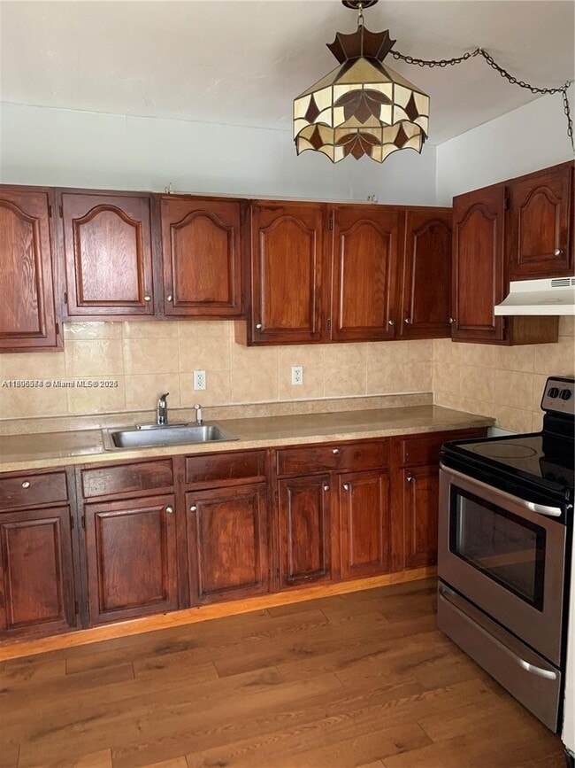 1987 NE 171 St in North Miami Beach, FL - Building Photo - Building Photo