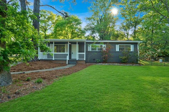 property at 4613 Battle Ct NE