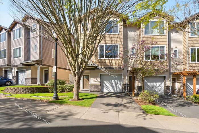 15375 SW Mallard Dr in Beaverton, OR - Foto de edificio