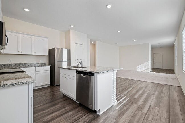 property at 614 Edge Lake Ct