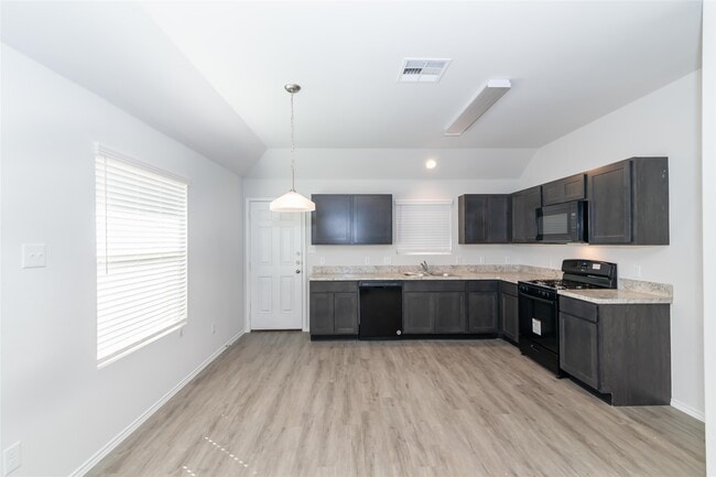 8814 Doris Oaks Cir in Houston, TX - Building Photo - Building Photo