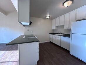 6616-6618 Summer Rain Way in Citrus Heights, CA - Building Photo - Building Photo