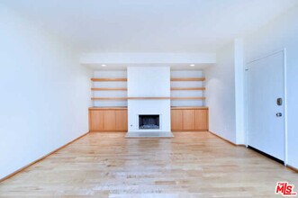 10045 Reevesbury Dr in Beverly Hills, CA - Building Photo - Building Photo