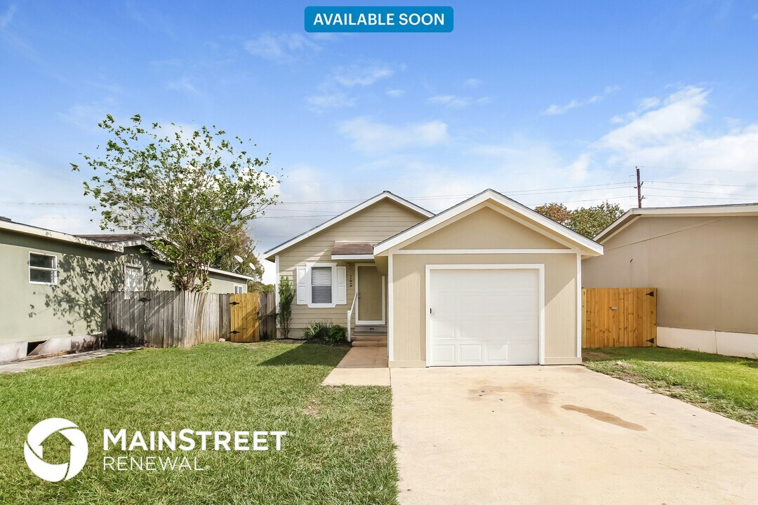 11818 Greenspark Ln in Houston, TX - Building Photo